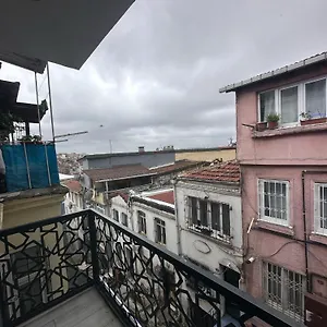 Taksim Larissa Apart Otel